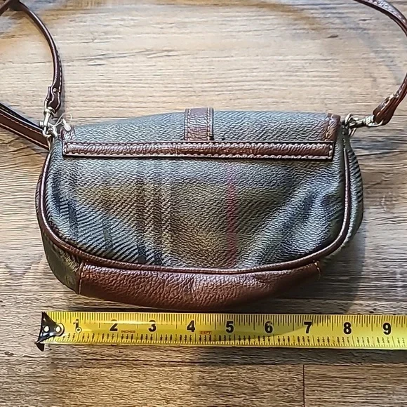 Chaps Green Plaid Purse or wristlet - Picture 5 of 6